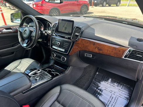 Used 2019 Mercedes-Benz GLS 450 4MATIC image 25