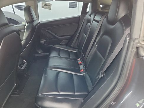Used 2019 Tesla Model 3 Standard Range Plus RWD image 4