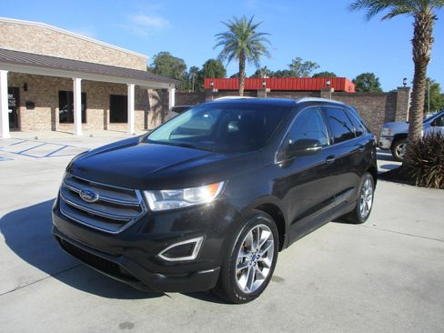 Used 2015 Ford Edge Titanium w/ Technology Package FWD image 5