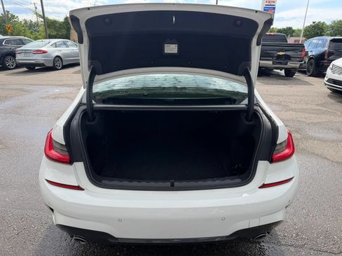 Used 2020 BMW 330i xDrive Sedan w/ M Sport Package AWD/4WD image 15