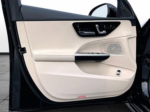 Certified 2025 Mercedes-Benz C 300 4MATIC Sedan image 23