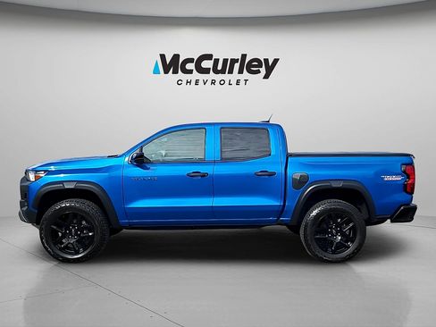 Used 2024 Chevrolet Colorado Trail Boss w/ Technology Package AWD/4WD image 4