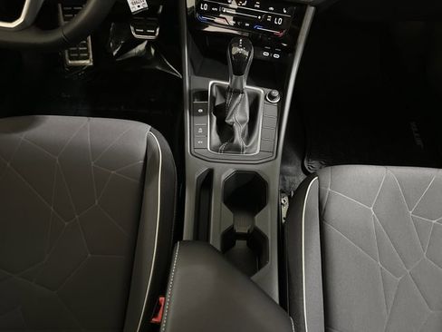 New 2025 Volkswagen Jetta Sport image 33