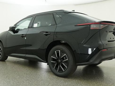 New 2026 Toyota bZ FWD image 21