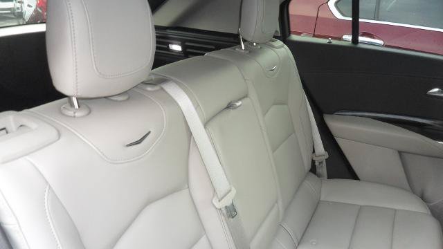 Used 2019 Cadillac XT4 Luxury w/ Cold Weather Package FWD image 30