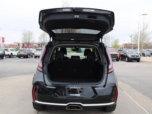 Used 2023 Kia Soul GT-Line w/ GT-Line Technology Package image 9