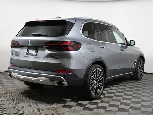 Used 2024 BMW X5 xDrive40i w/ Premium Package AWD/4WD image 7