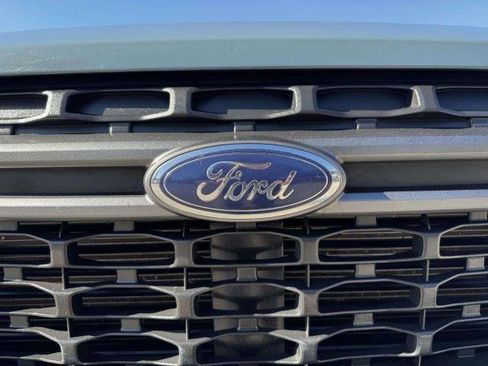 Used 2022 Ford Maverick XLT FWD image 13