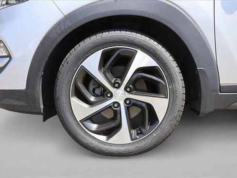 Used 2016 Hyundai Tucson Sport FWD image 9