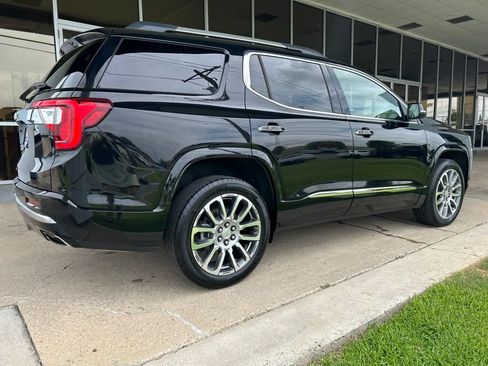 Used 2023 GMC Acadia Denali w/ Denali Technology Package FWD image 7