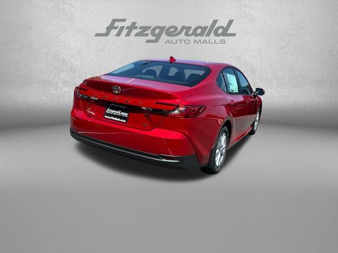 Used 2026 Toyota Camry LE FWD image 8