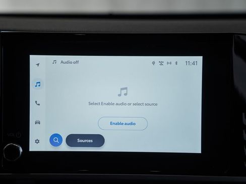 Used 2025 Toyota Camry SE image 21