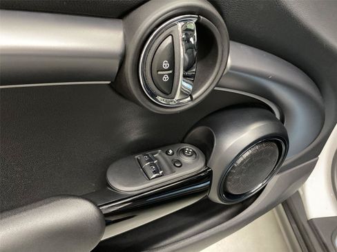 Used 2024 MINI Cooper SE FWD image 19