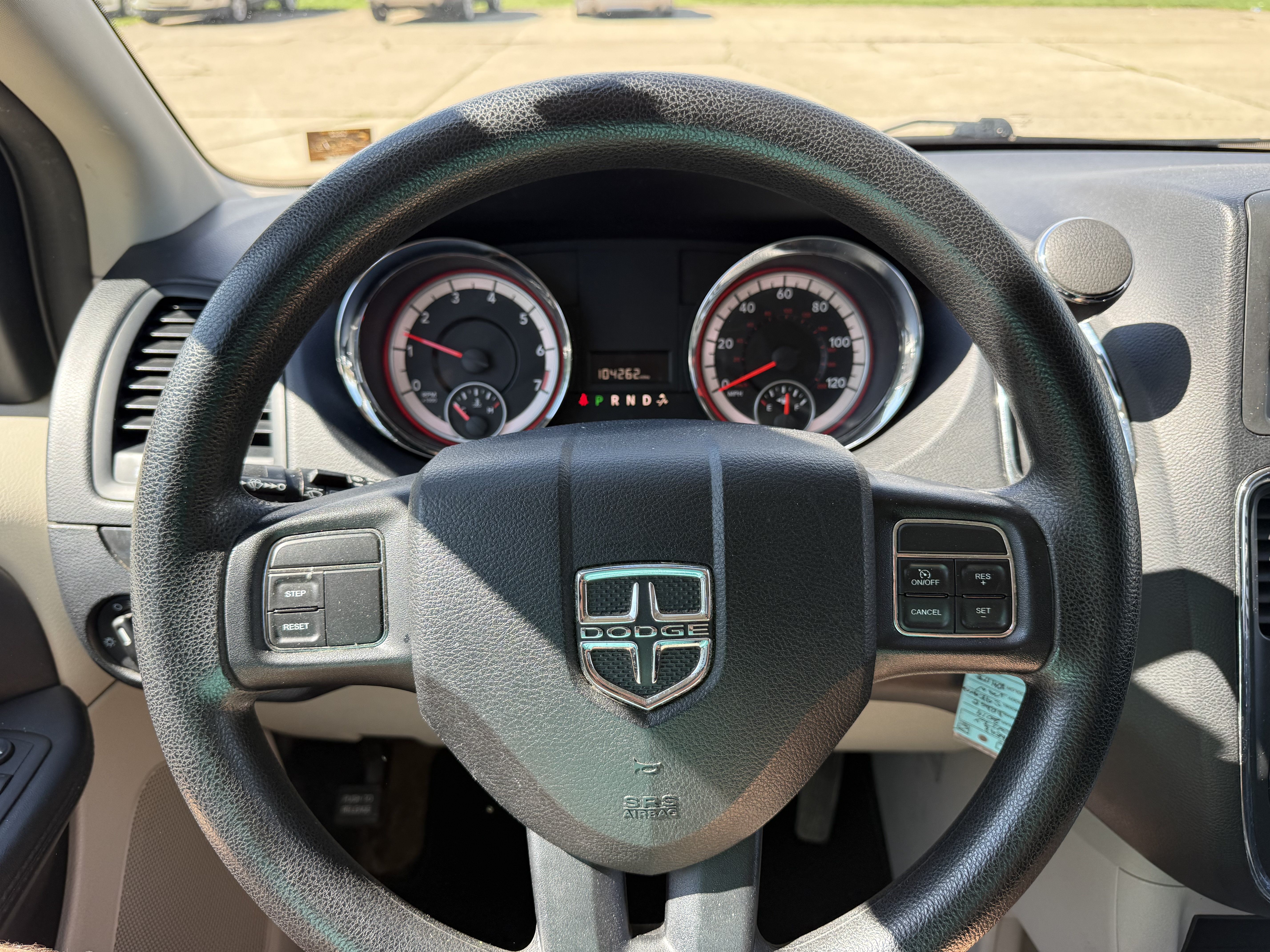 Used 2014 Dodge Grand Caravan SXT FWD image 15