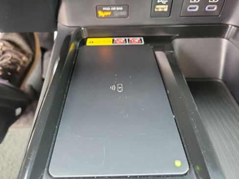 Certified 2025 Toyota Camry SE w/ Convenience Package image 24