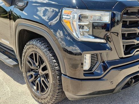 Used 2020 GMC Sierra 1500 Elevation w/ Elevation Value Package AWD/4WD image 7