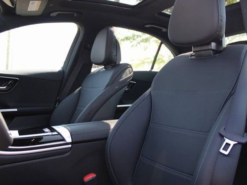New 2025 Mercedes-Benz C 300 4MATIC Sedan image 28