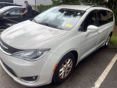 Used 2020 Chrysler Pacifica Touring
