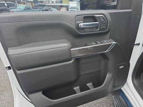 Used 2020 Chevrolet Silverado 2500 LTZ w/ LTZ Premium Package image 14