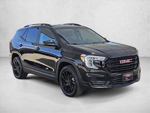 Used 2024 GMC Terrain SLE w/ Driver Convenience Package AWD/4WD image 3