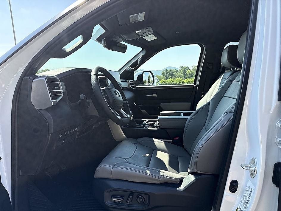 Certified 2026 Toyota Tundra Limited AWD/4WD image 11