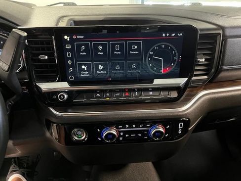 Used 2024 GMC Sierra 1500 SLT AWD/4WD image 29