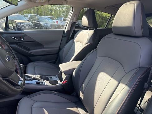 Used 2024 Subaru Crosstrek 2.5i Limited w/ Crosstrek Mirror Package image 9