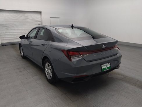 Used 2023 Hyundai Elantra SE FWD image 5