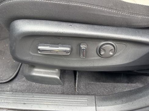 Used 2023 Honda CR-V EX image 19