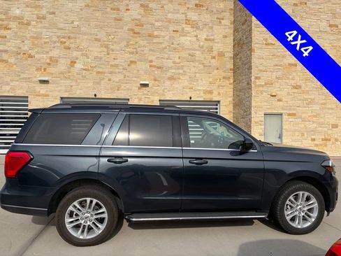Used 2023 Ford Expedition XLT AWD/4WD image 7