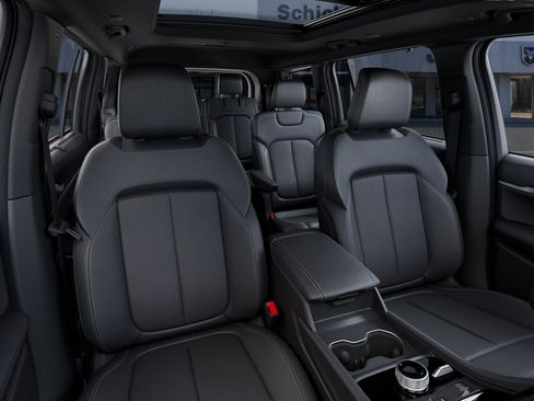 New 2025 Jeep Grand Cherokee L Limited w/ Luxury Tech Group II AWD/4WD image 46