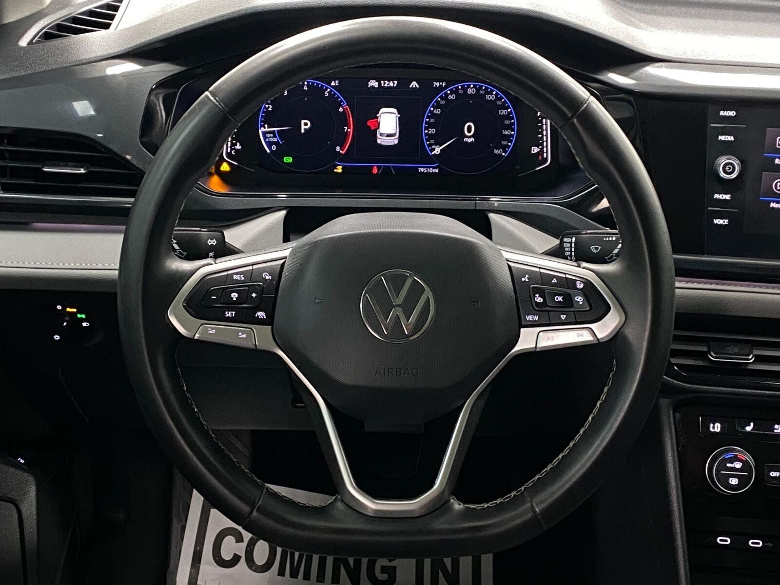Used 2022 Volkswagen Taos SEL w/ Panoramic Sunroof Package AWD/4WD image 14