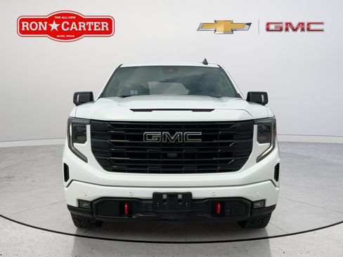Used 2024 GMC Sierra 1500 Elevation w/ Elevation Premium Package AWD/4WD image 2