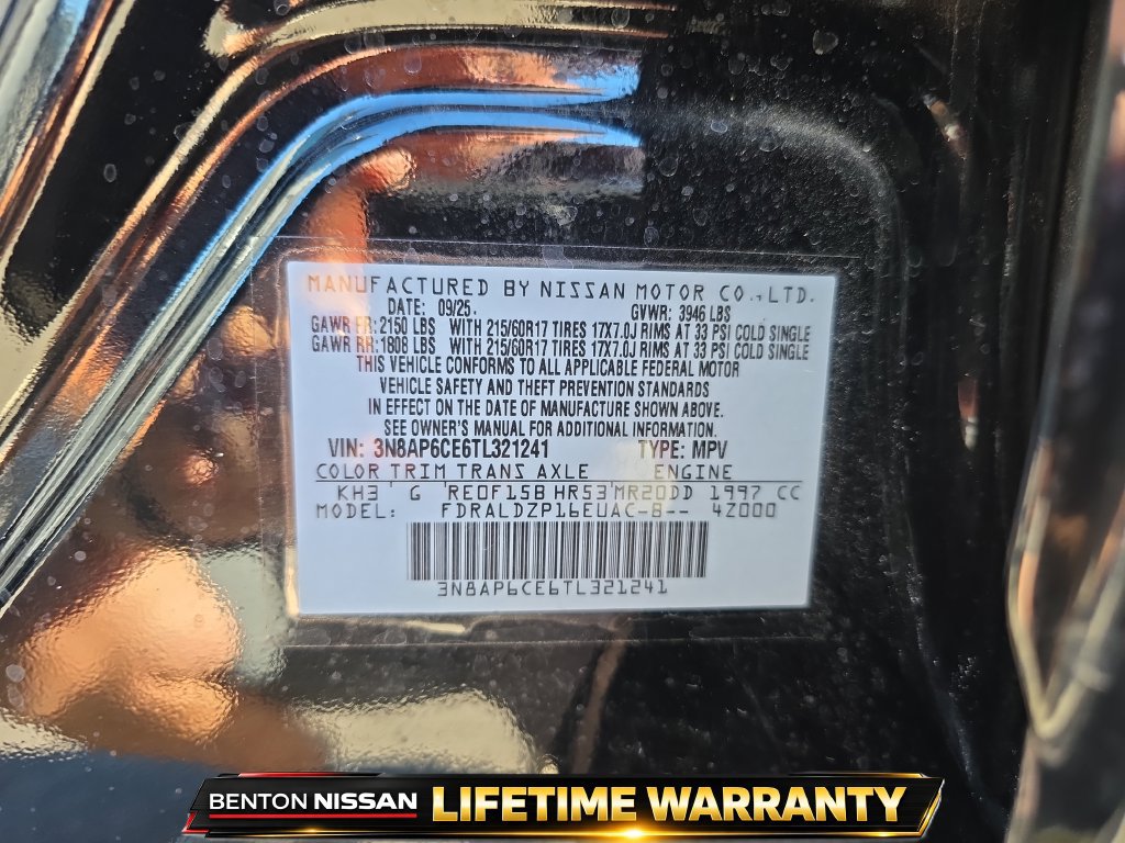 Used 2026 Nissan Kicks SV w/ SV Premium Package FWD image 18