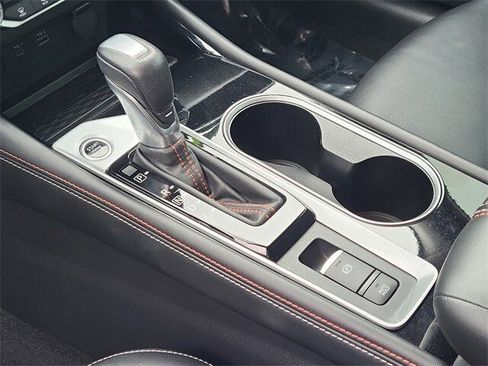 Used 2024 Nissan Altima 2.0 SR image 19