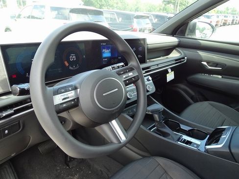 New 2025 Hyundai Santa Cruz SE image 13