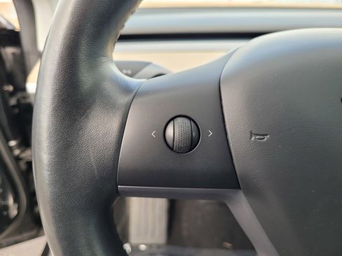 Used 2018 Tesla Model 3 Long Range image 22