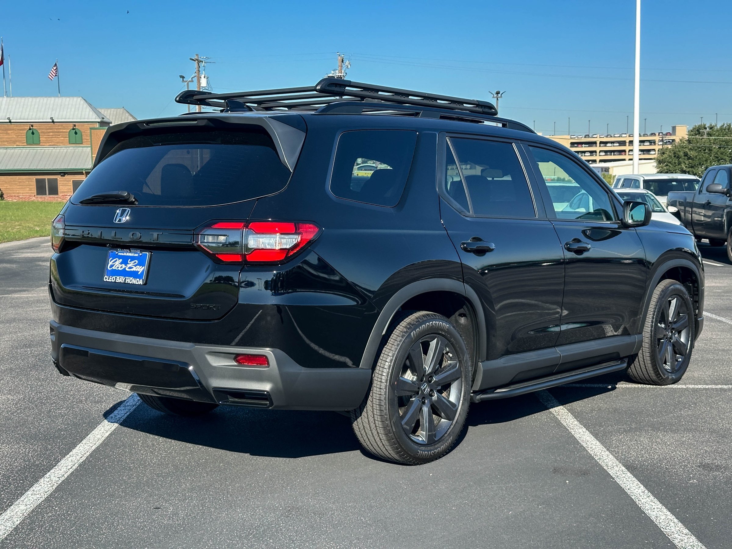New 2026 Honda Pilot Sport image 6