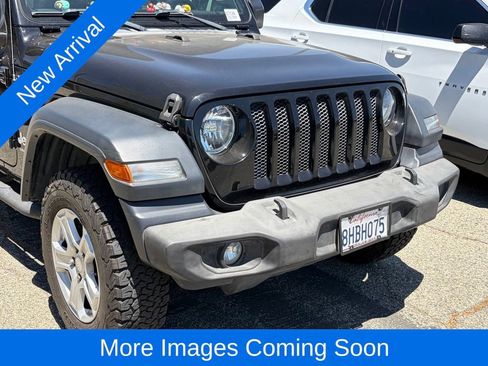 Used 2018 Jeep Wrangler Unlimited Sport S AWD/4WD image 7
