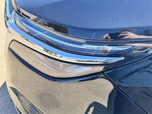 Used 2024 Chevrolet Equinox LT image 10