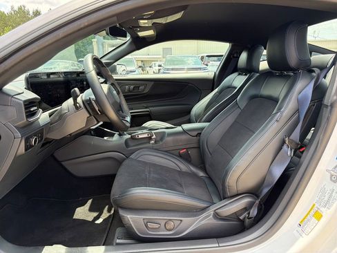 Used 2025 Ford Mustang Dark Horse RWD image 10