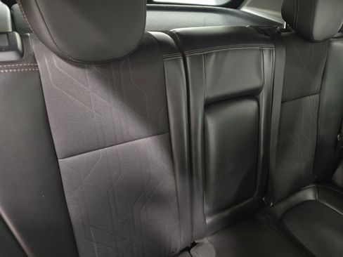 Used 2020 Chevrolet Trax LT w/ LT Convenience Package image 17