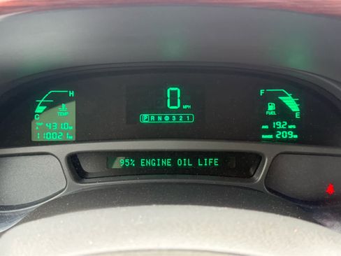 Used 2004 Cadillac De Ville w/ Equipment Group image 10