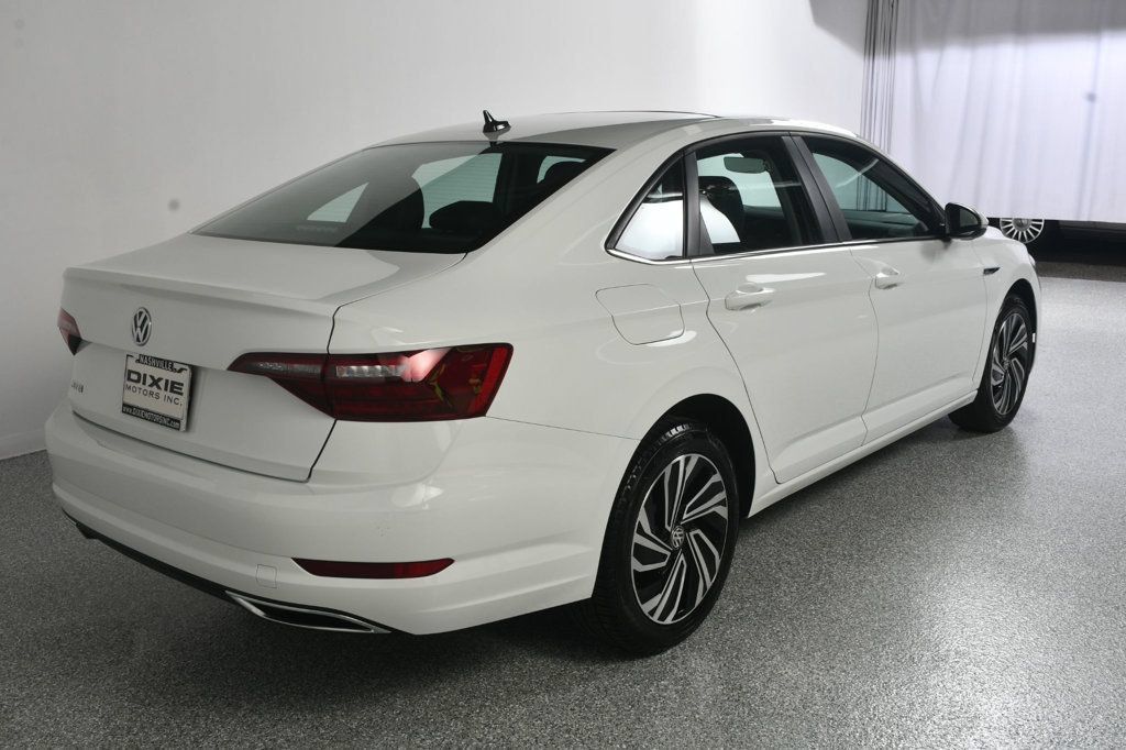 Used 2020 Volkswagen Jetta SEL Premium FWD image 8