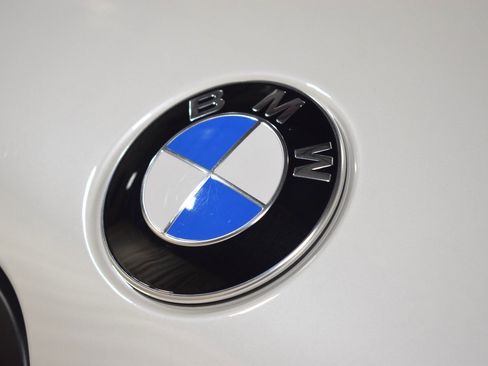 Used 2026 BMW X7 M60i image 3