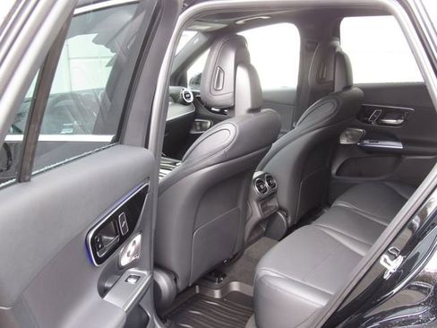 New 2026 Mercedes-Benz GLC 300 4MATIC image 14