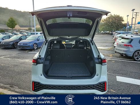 Used 2025 Volkswagen Tiguan SE R-Line AWD/4WD image 54