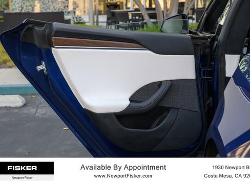Used 2022 Tesla Model S image 17