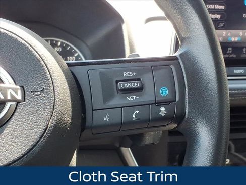Used 2023 Nissan Rogue SV image 13