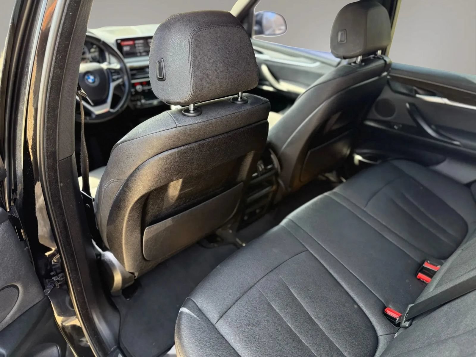 Used 2018 BMW X5 sDrive35i RWD image 16